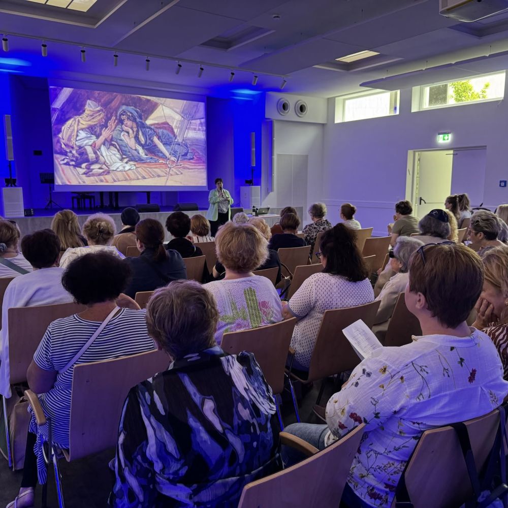frauenclub-140726-1.jpg