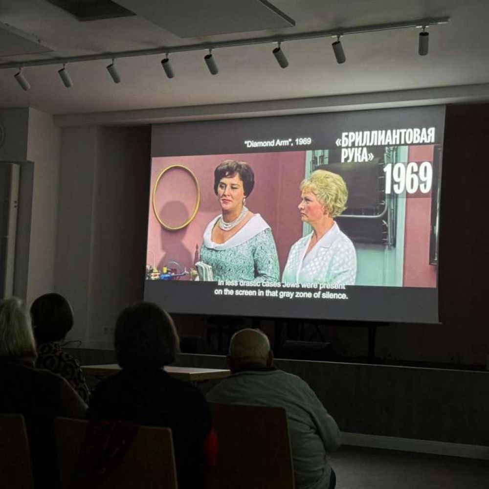 film-finde-den-juden-in-unserer-gemeinde-201125-7.jpg